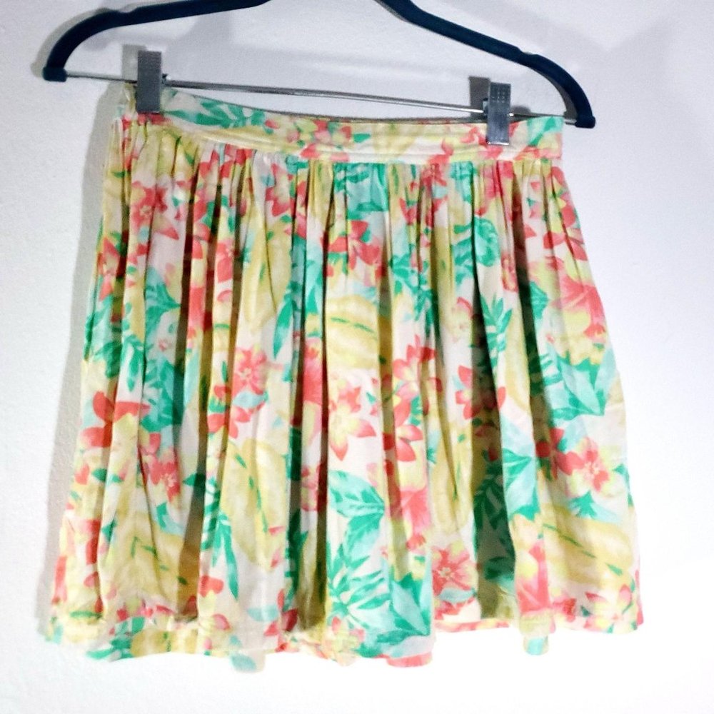 American Eagle Floral Mini Skirt S